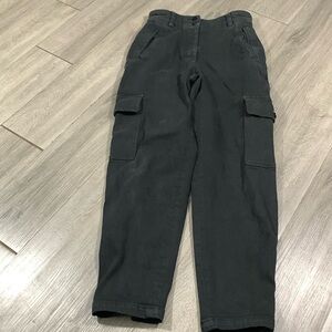 Aritzia Wilfred Free Modern Cargo Black Pant size 6